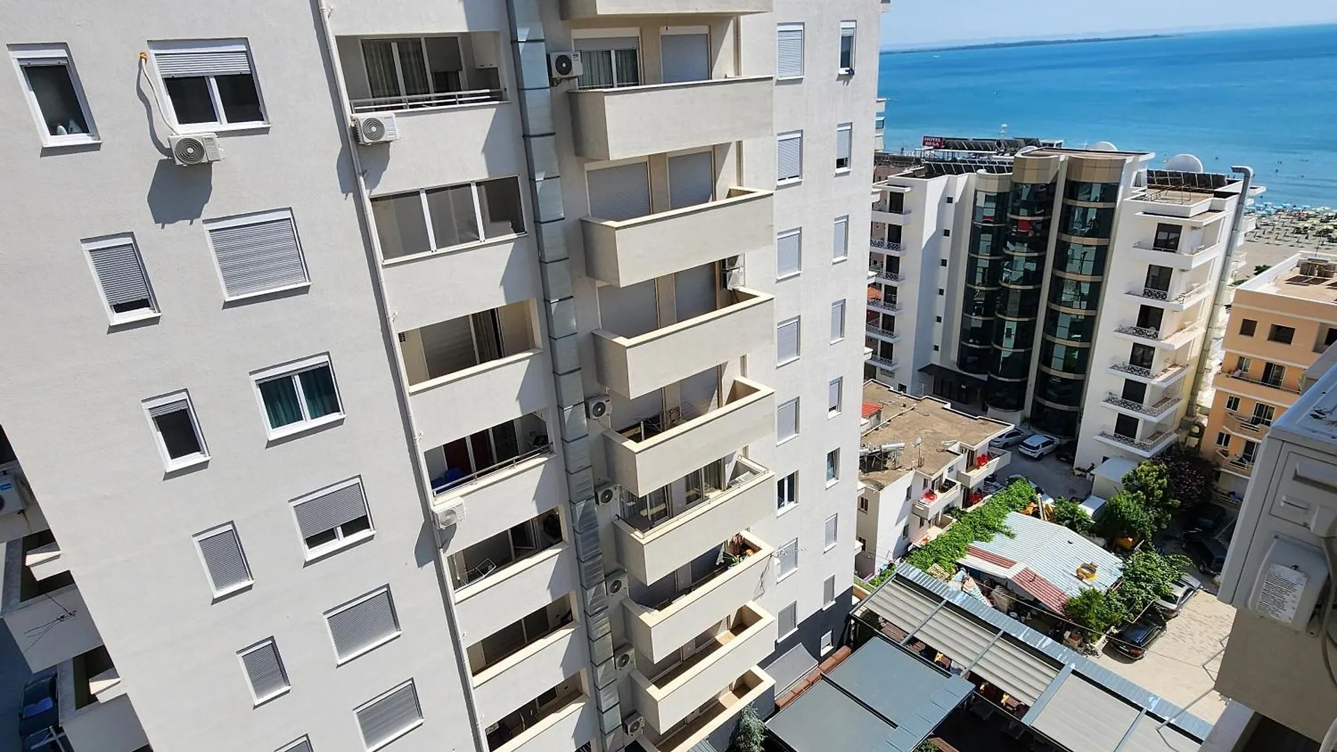 Luxurious Apartment In Shëngjin